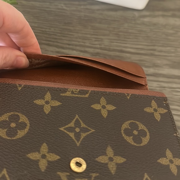 Louis Vuitton Tresor Trifold Monogram Wallet - Picture 11 of 13